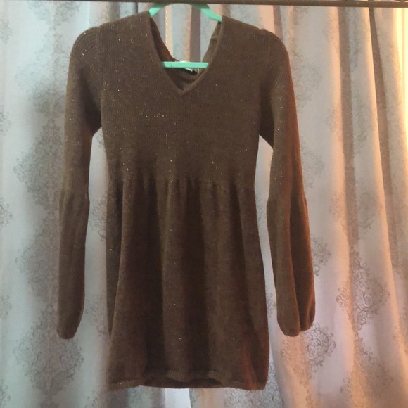 Newport News Vee Neck Sweater NOT FOR SALE - Picture 5 of 10